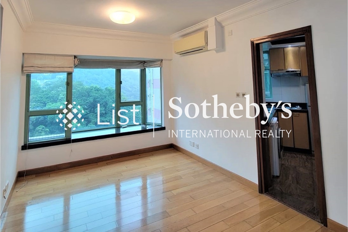 Royal Court 皇朝閣 | Living and Dining Room