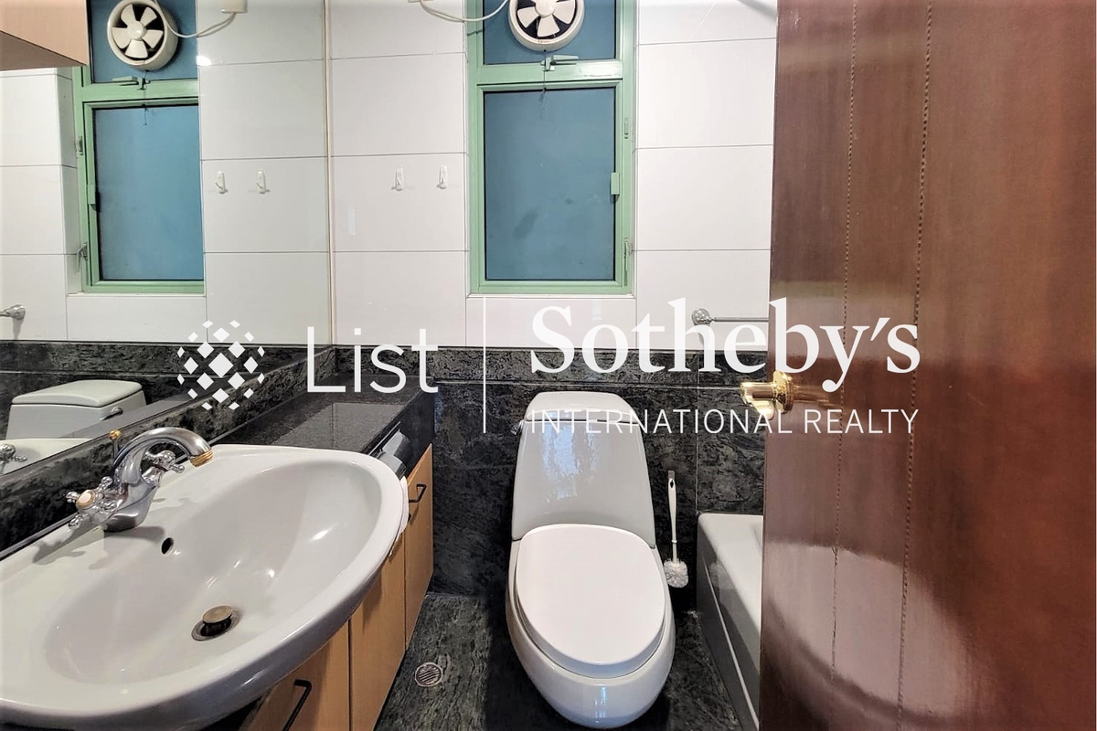 Royal Court 皇朝閣 | Bathroom