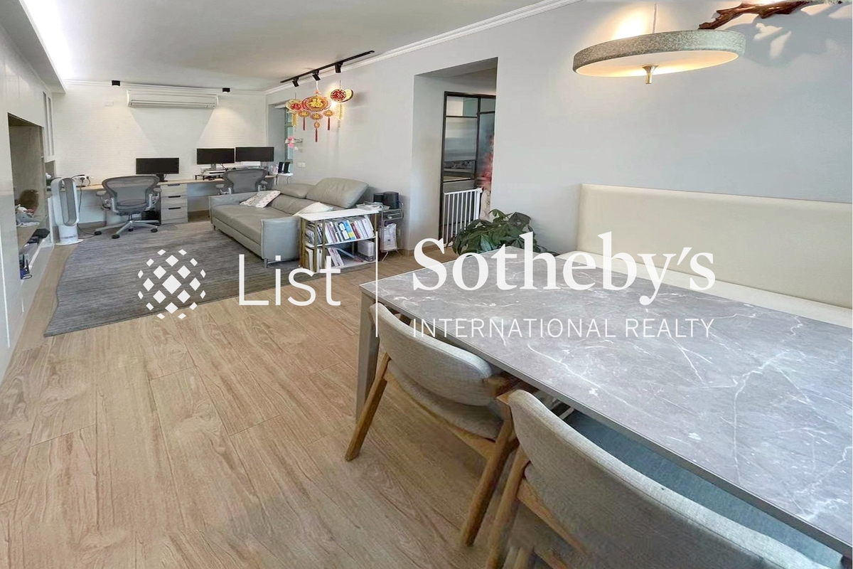 Royal Court 皇朝阁 | Living and Dining Room