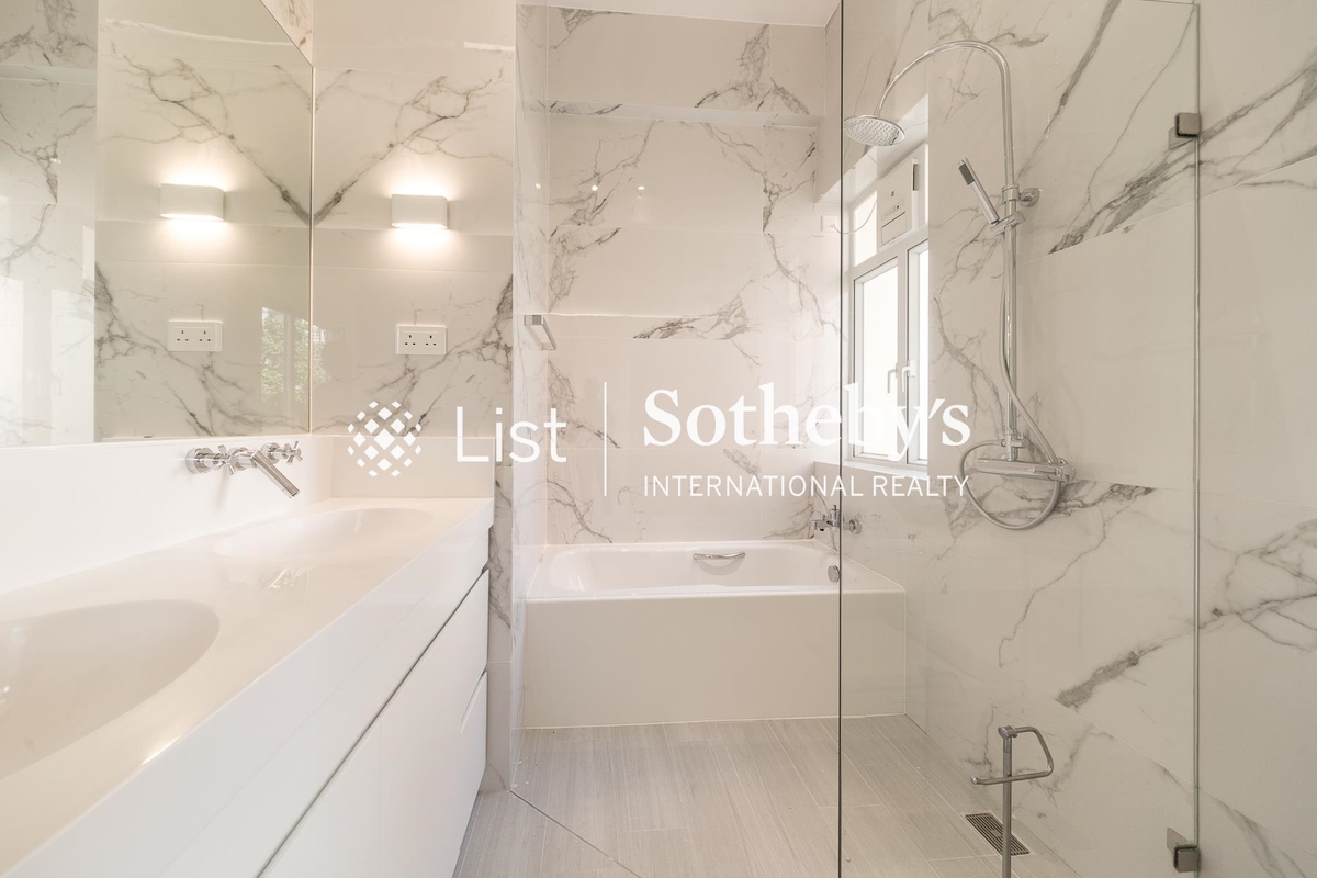 No. 88A-88B Pok Fu Lam Road 薄扶林道88A-88B號 | Master Bathroom