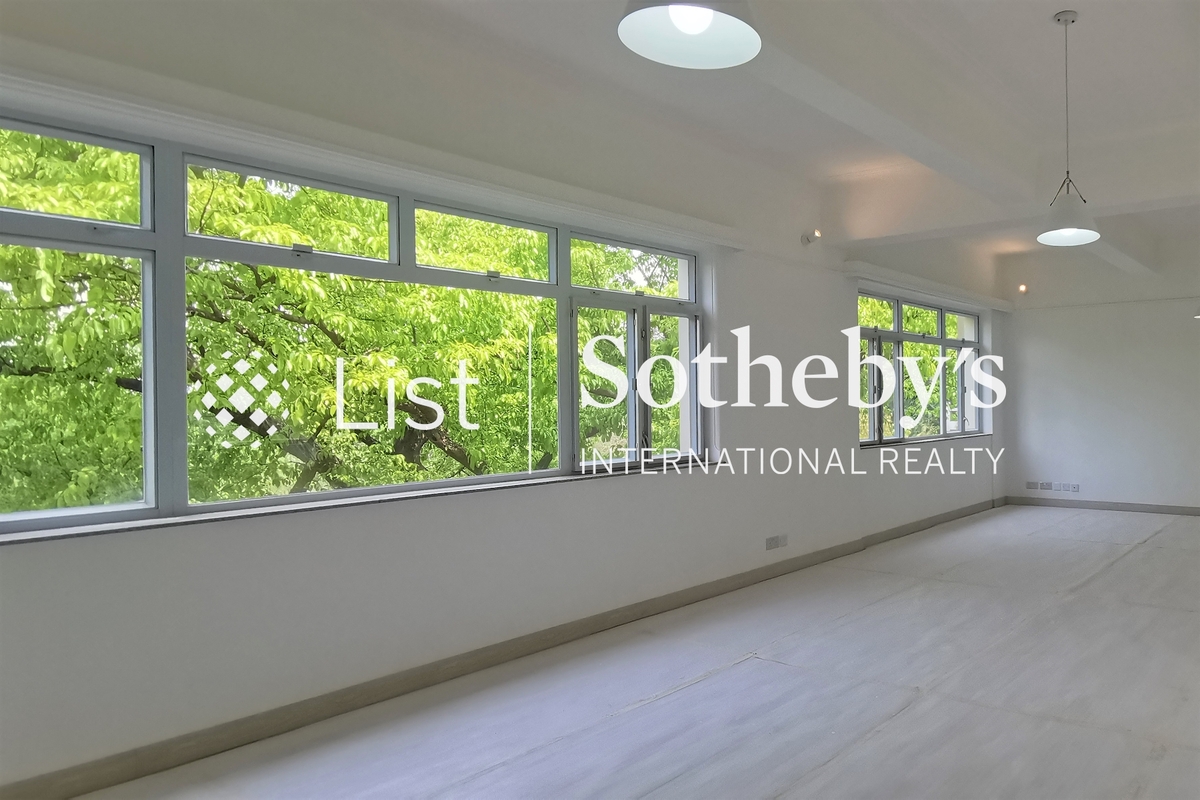 94A Pok Fu Lam Road 薄扶林道94A號 | Living and Dining Room