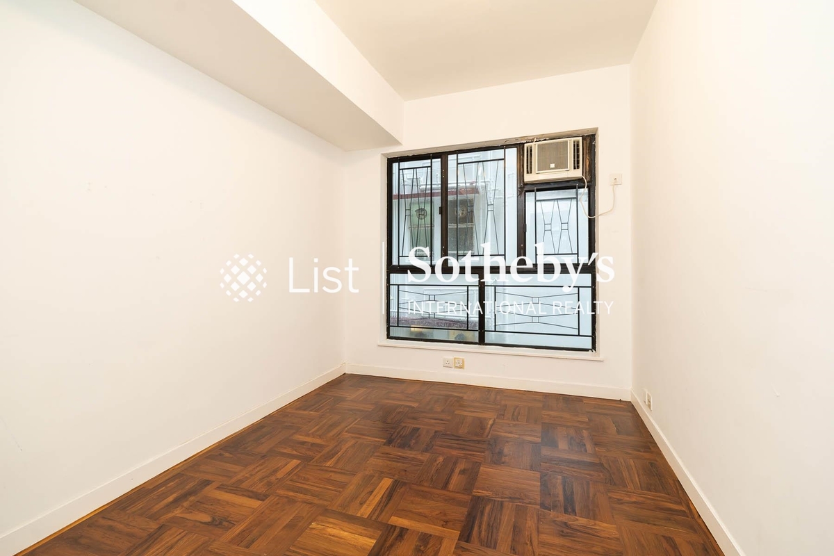 Old Peak Mansion Old Peak Mansion | Third Bedroom