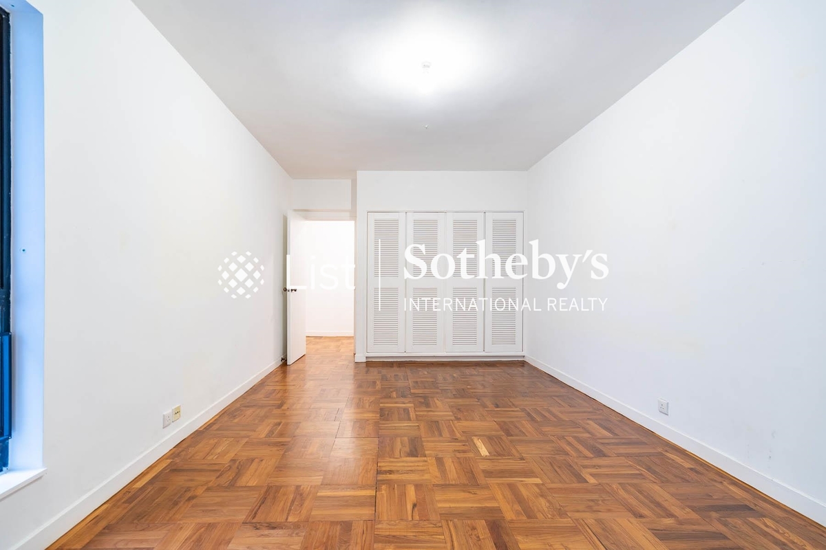 Old Peak Mansion Old Peak Mansion | Second Bedroom