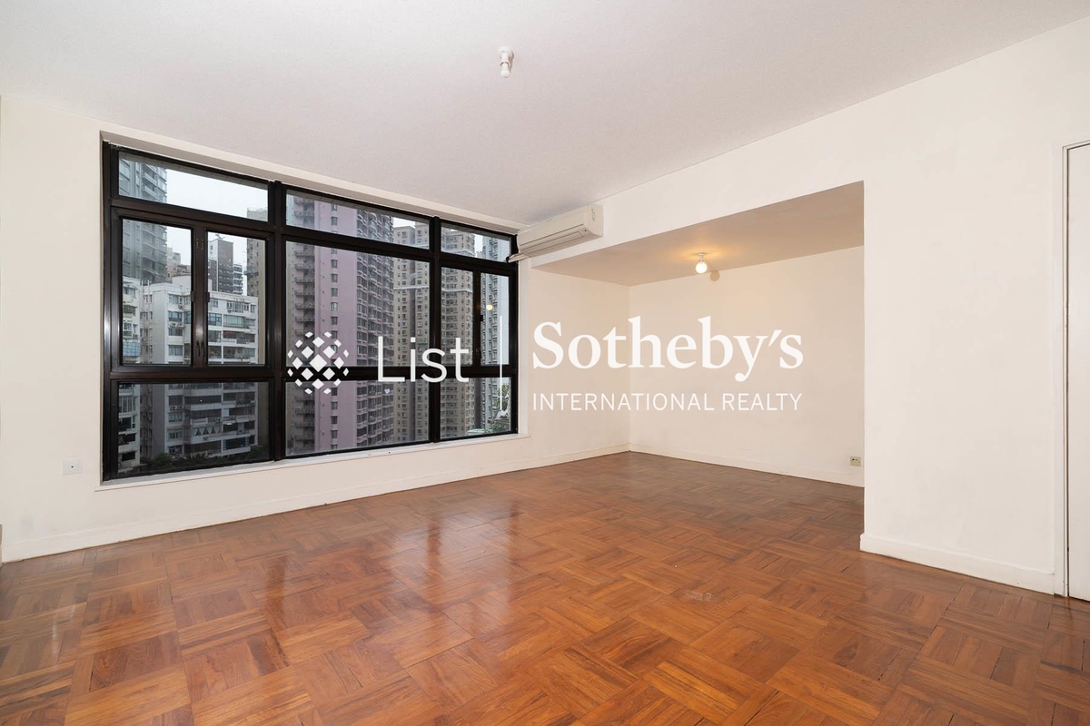 Old Peak Mansion Old Peak Mansion | Master Bedroom