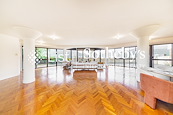 Henredon Court 恒安閣 | Living and Dining Room