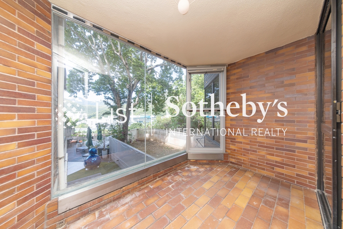 Henredon Court 恒安閣 | Balcony off Second and Third Ensuite Bedroom