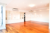 No. 438 Victoria Road 域多利道438號 | Living and Dining Room