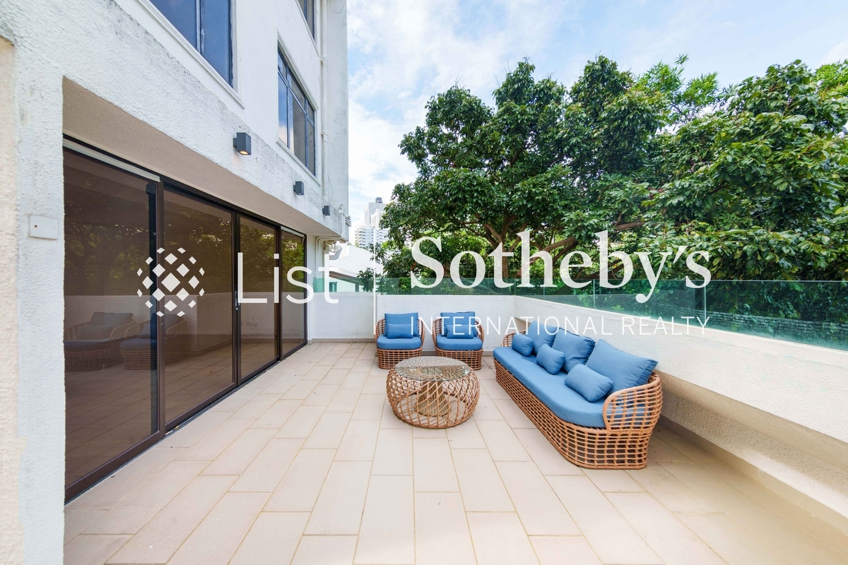 Carrianna Sassoon 沙宣道41號 | Private Terrace off Living Room