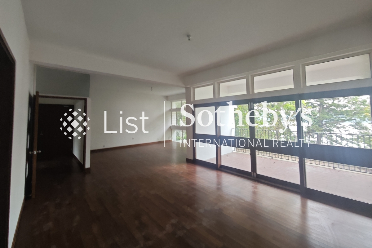 No. 47 Sassoon Road 沙宣道47號 | Living and Dining Room