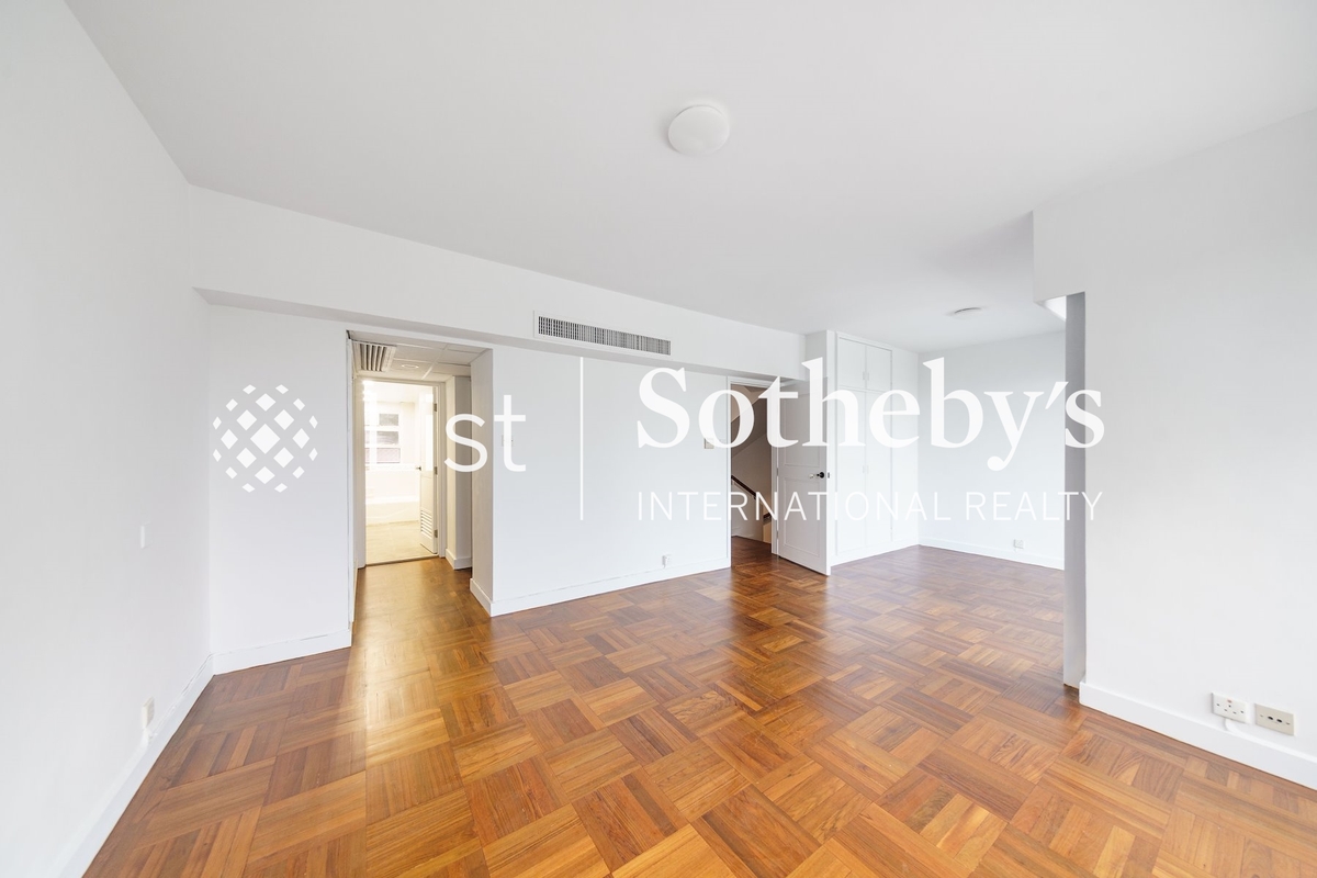 Provident Villas 富麗苑 | Master Bedroom