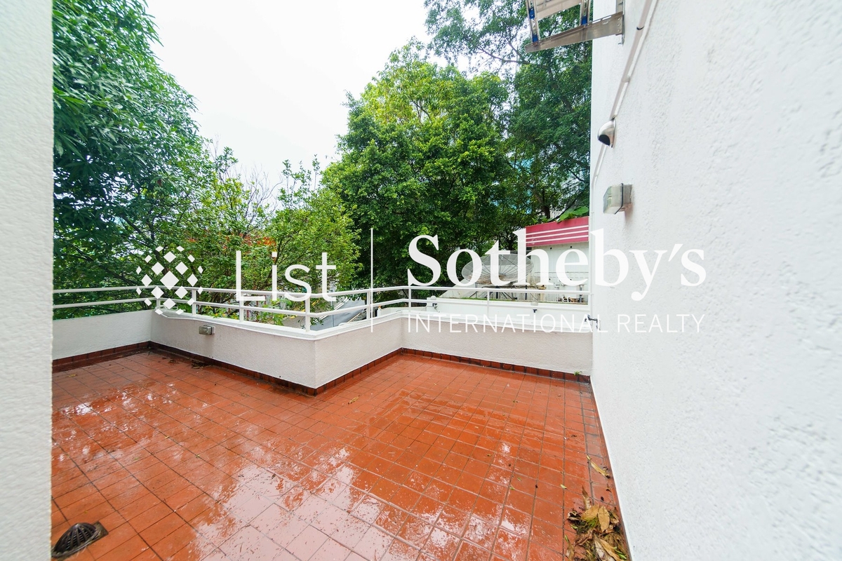 Provident Villas 富麗苑 | Back Terrace