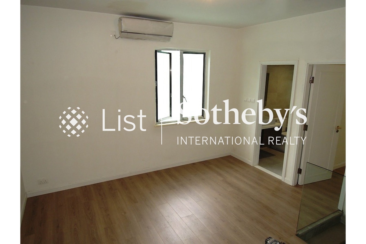 Bisney Gardens 碧荔花園 | Living Room on Second Floor