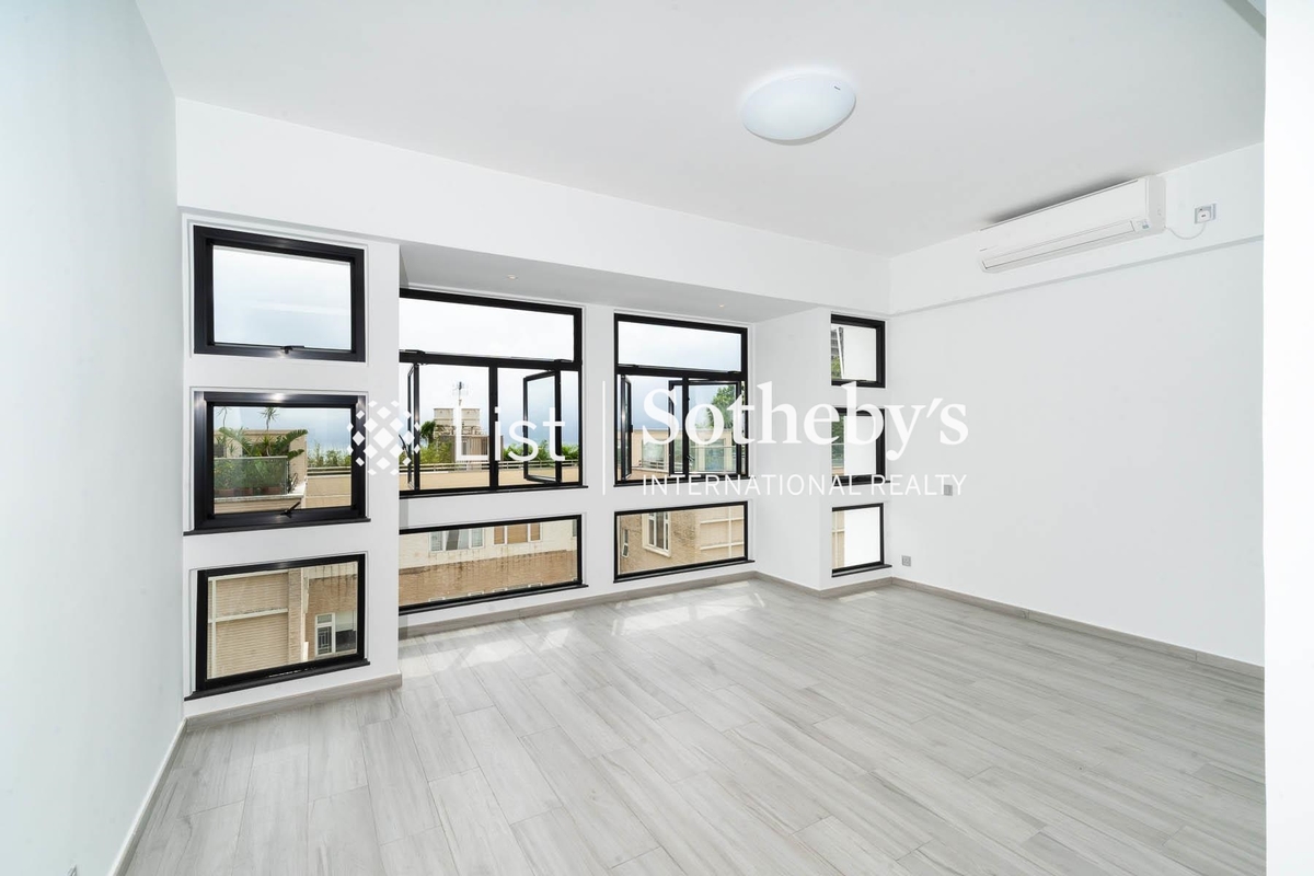 Bisney Gardens 碧荔花園 | Master Bedroom