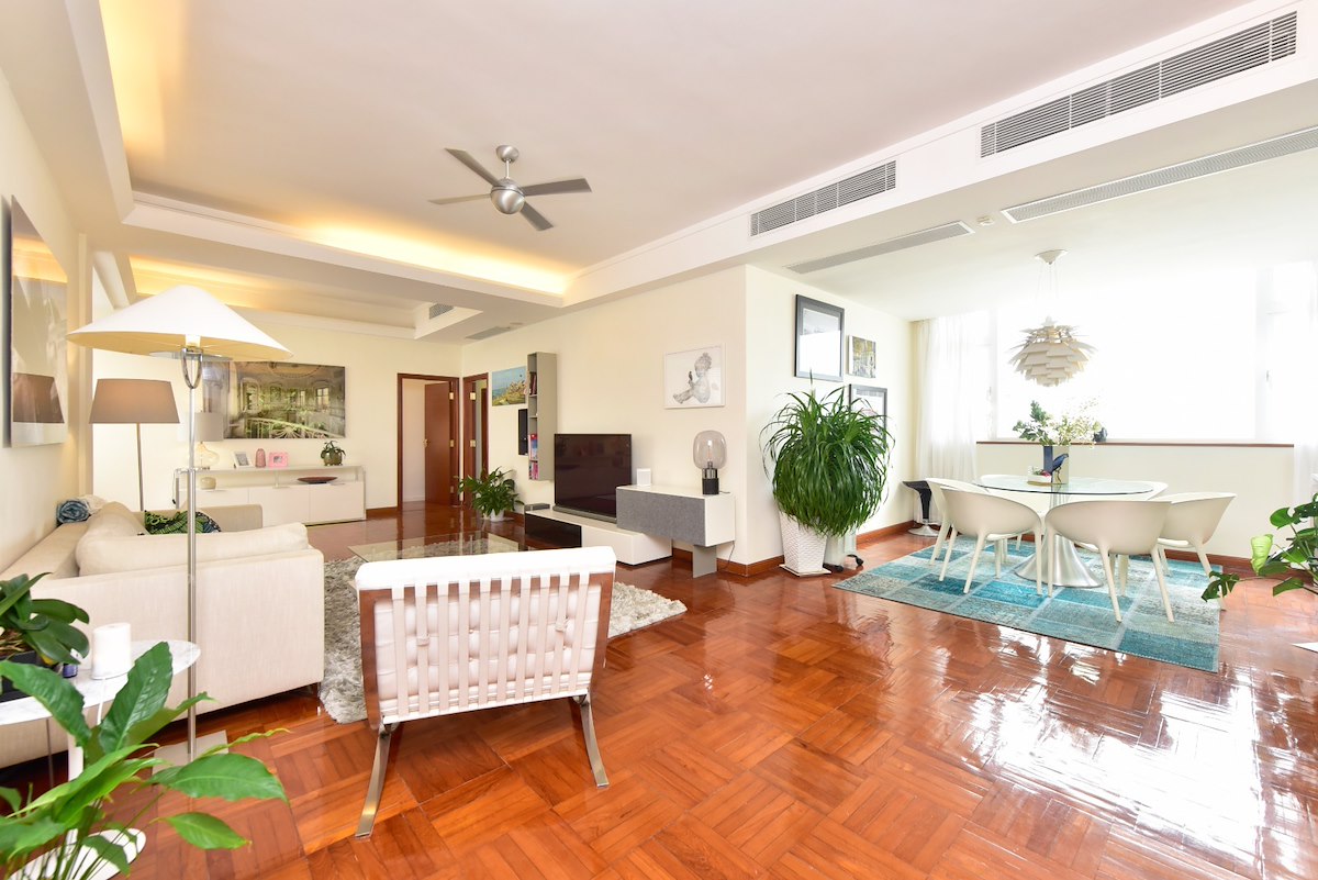 29-31 Bisney Road 碧荔道29-31号 | Living and Dining Room