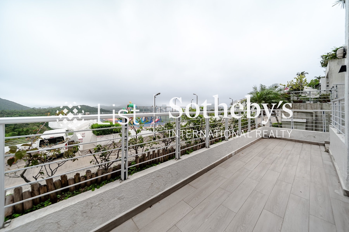 Floral Villas 早禾居 | Private Terrace off Living and Dining Room