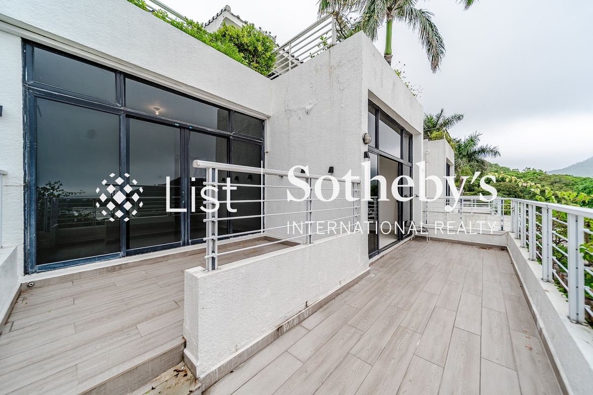 Floral Villas 早禾居 | Private Terrace off Master Bedroom