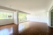 New Alberose 新玫瑰邨 | Living and Dining Room