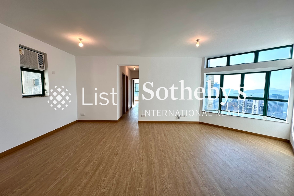 Scholastic Garden 俊傑花園 | Living and Dining Room