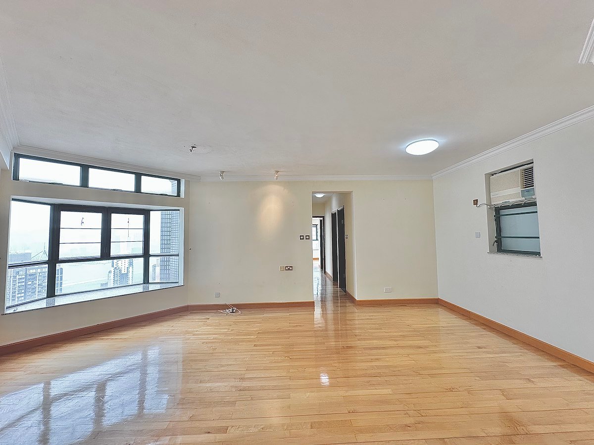Scholastic Garden 俊傑花園 | Living and Dining Room