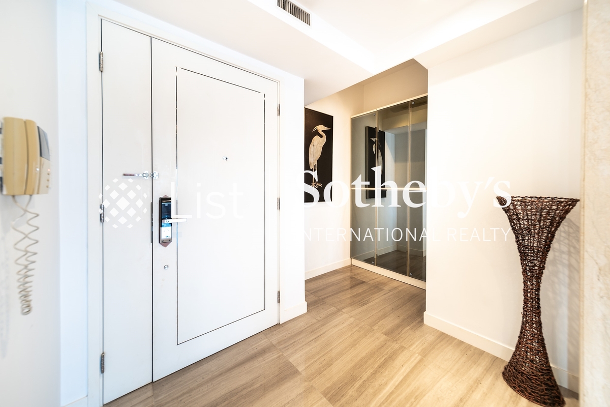 The Masterpiece 名铸 | Storage at Entrance