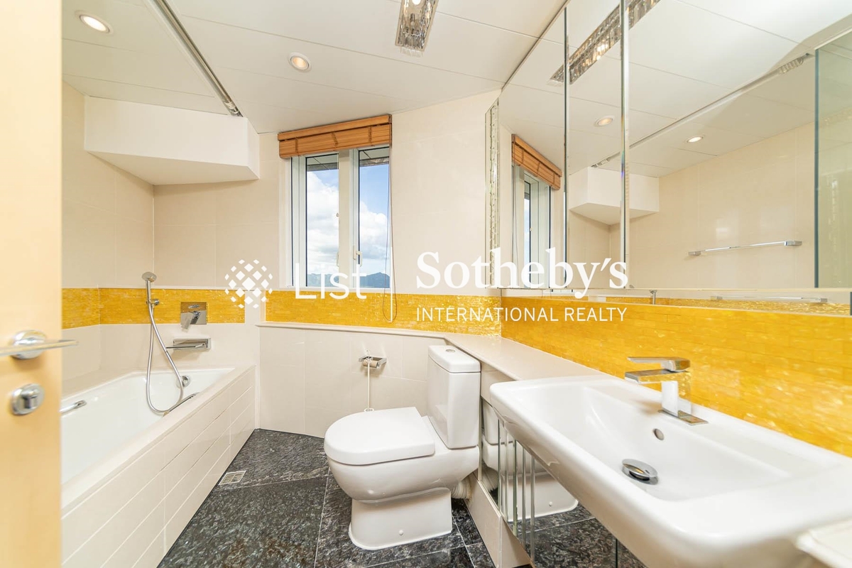 The Masterpiece 名鑄 | Master Bathroom