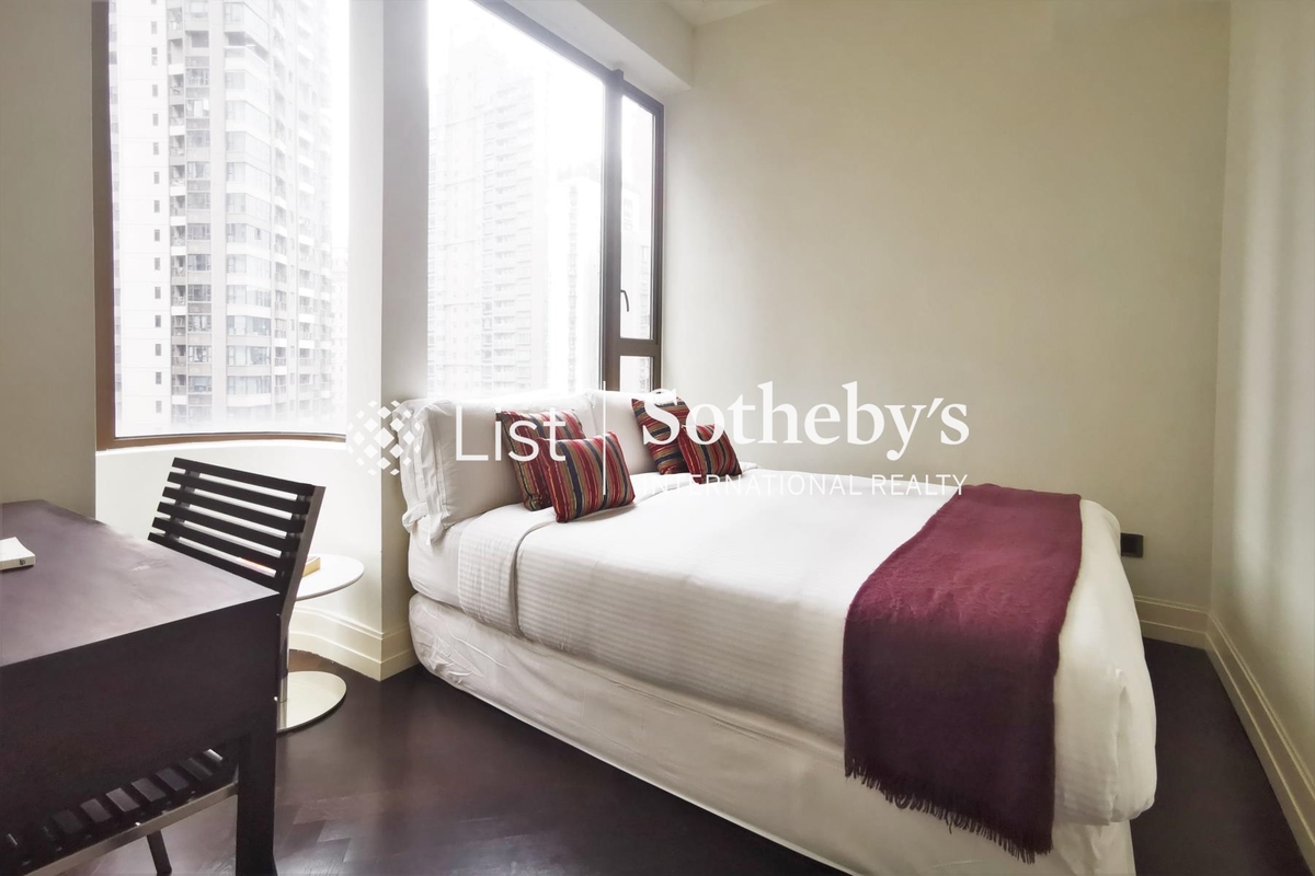 Castle One By V Castle One By V | Master Bedroom