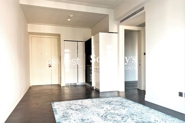 Castle One By V Castle One By V | 