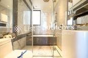Castle One By V Castle One By V | Master Bathroom