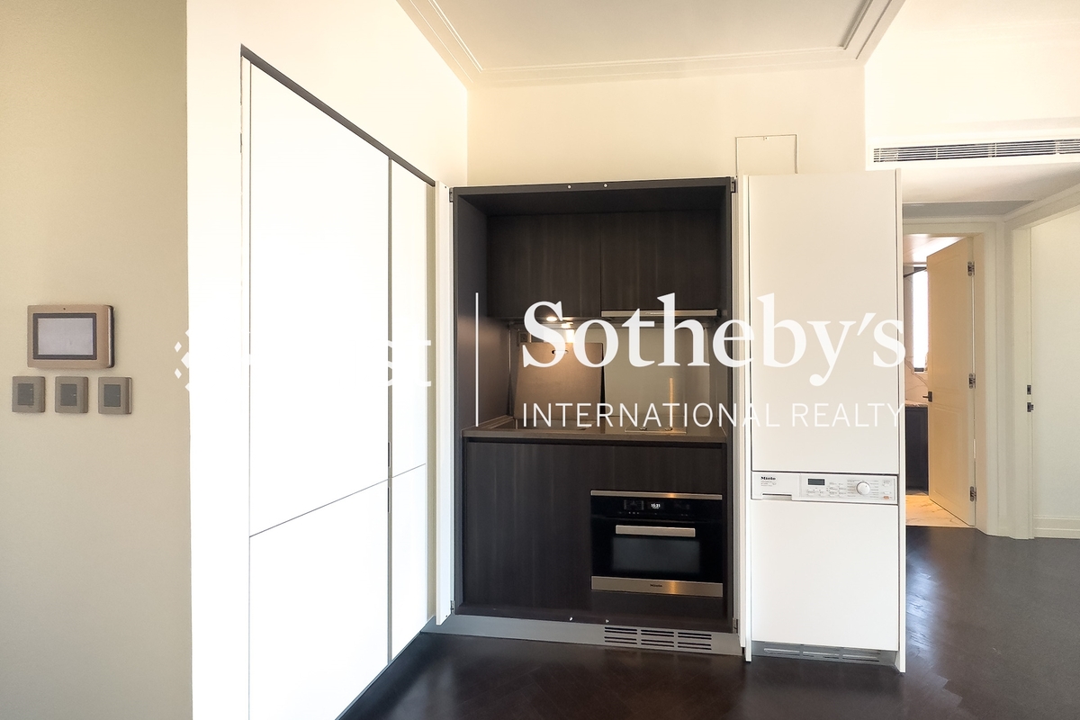 Castle One By V Castle One By V | Open Kitchen