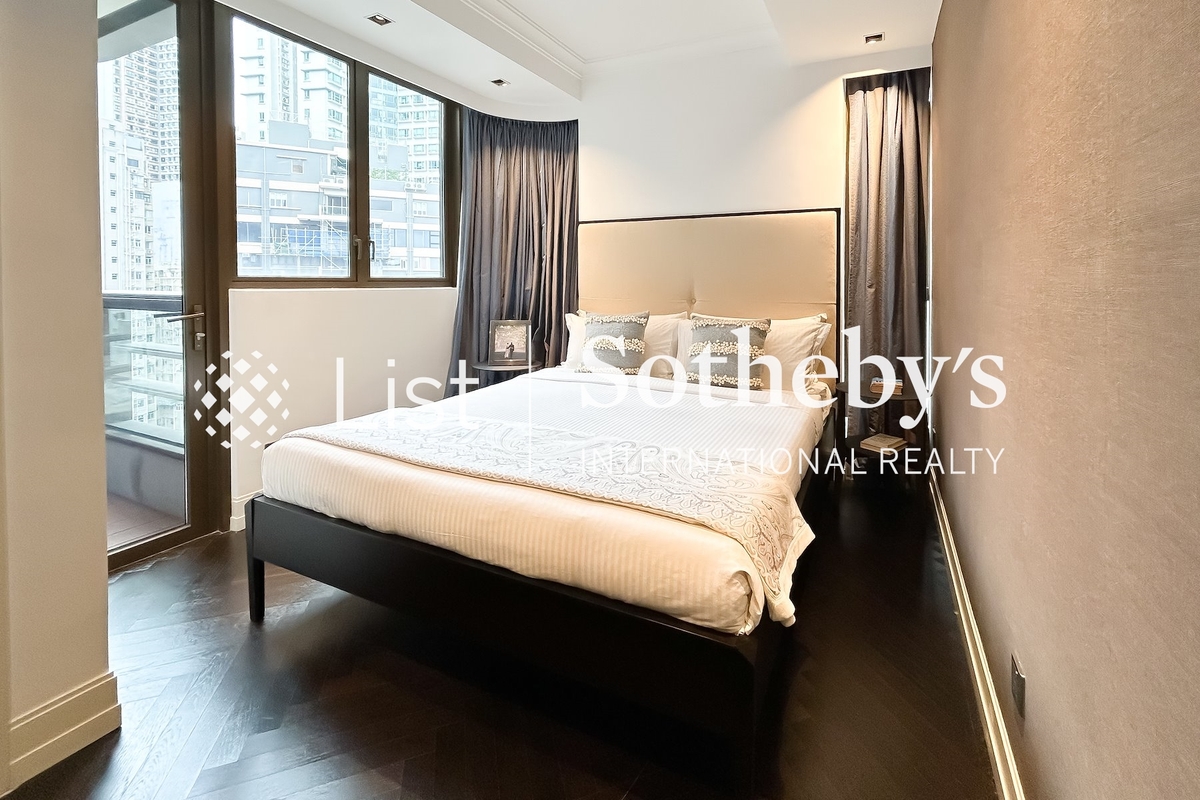 Castle One By V Castle One By V | Master Bedroom