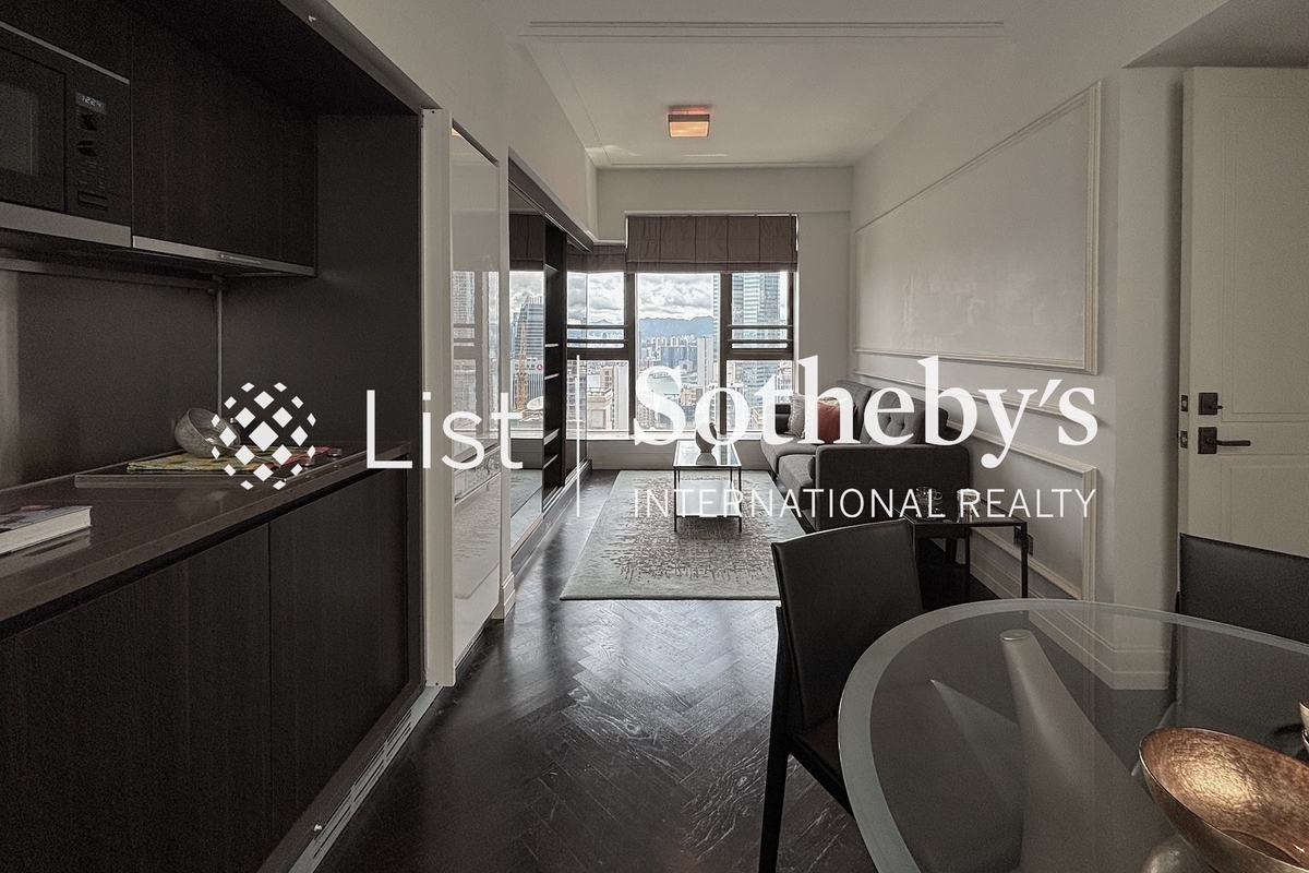 Castle One By V Castle One By V | Dining Room