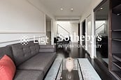 Castle One By V Castle One By V | Living Room