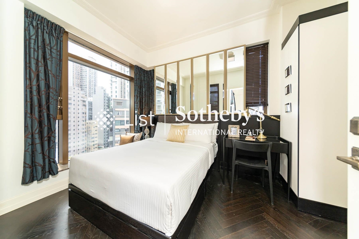 Castle One By V Castle One By V | Master Bedroom