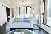Castle One By V Castle One By V | Living and Dining Room