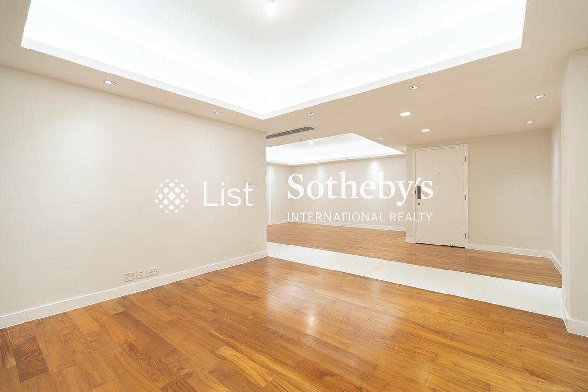 Bowen Verde Bowen Verde | Living and Dining Room