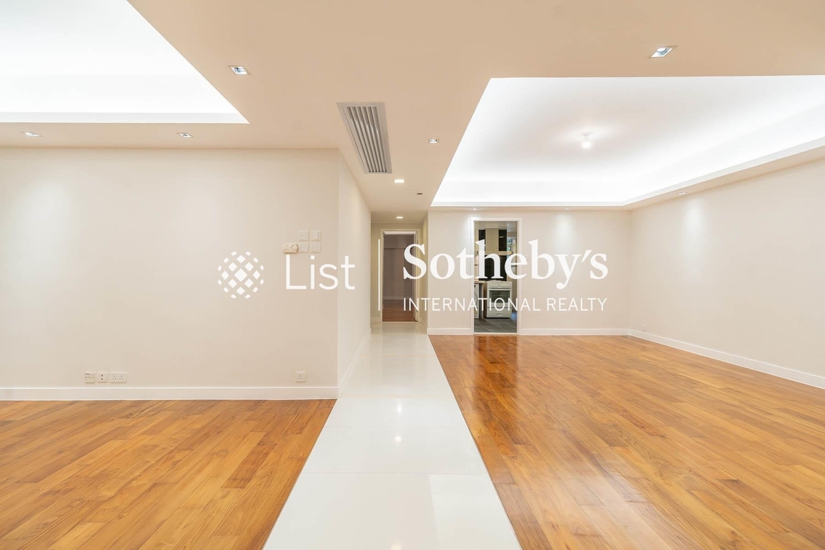 Bowen Verde Bowen Verde | Living and Dining Room