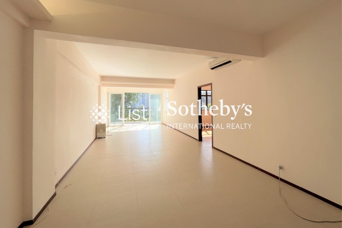 Green Village Green Village | Living and Dining Room