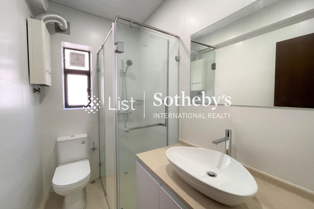 Green Village Green Village | Guest Bathroom