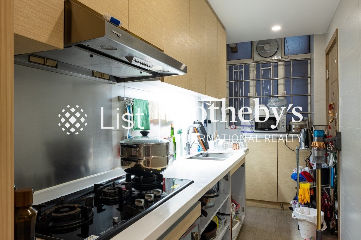 Mayflower Mansion 梅苑 | Kitchen