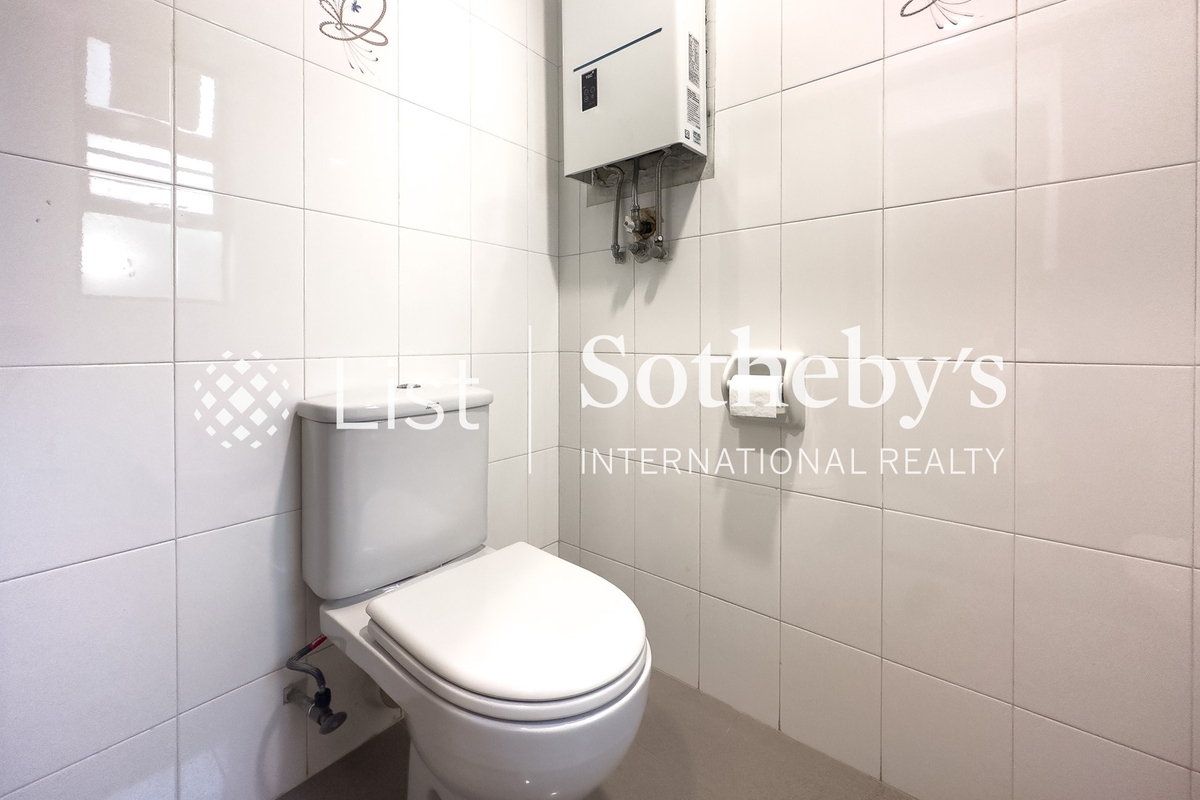 Hecny Court Hecny Court | Master Bedroom