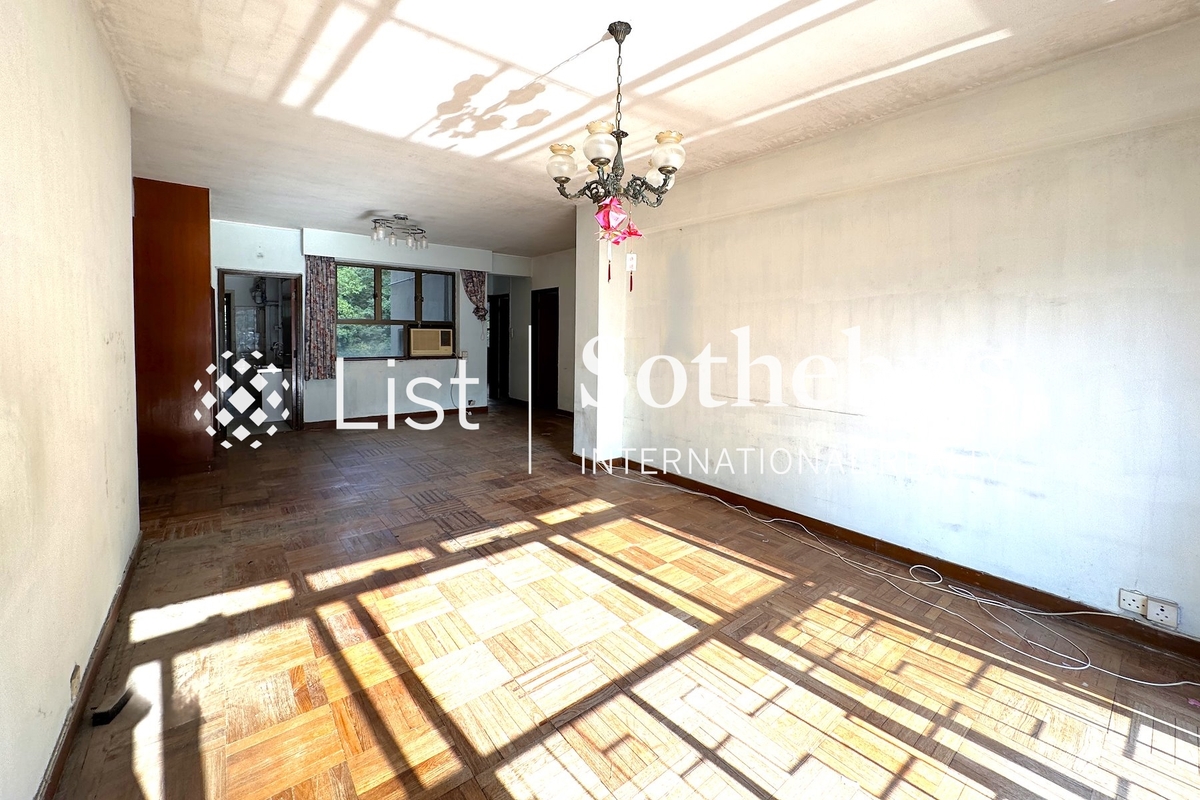 Ventris Terrace 雲臺別墅 | Living and Dining Room