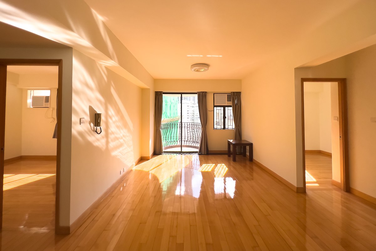 San Francisco Towers 金山花園 | Living and Dining Room