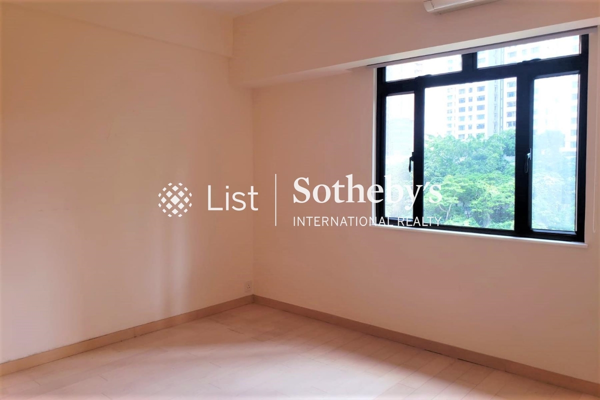 San Francisco Towers 金山花園 | Master Bedroom