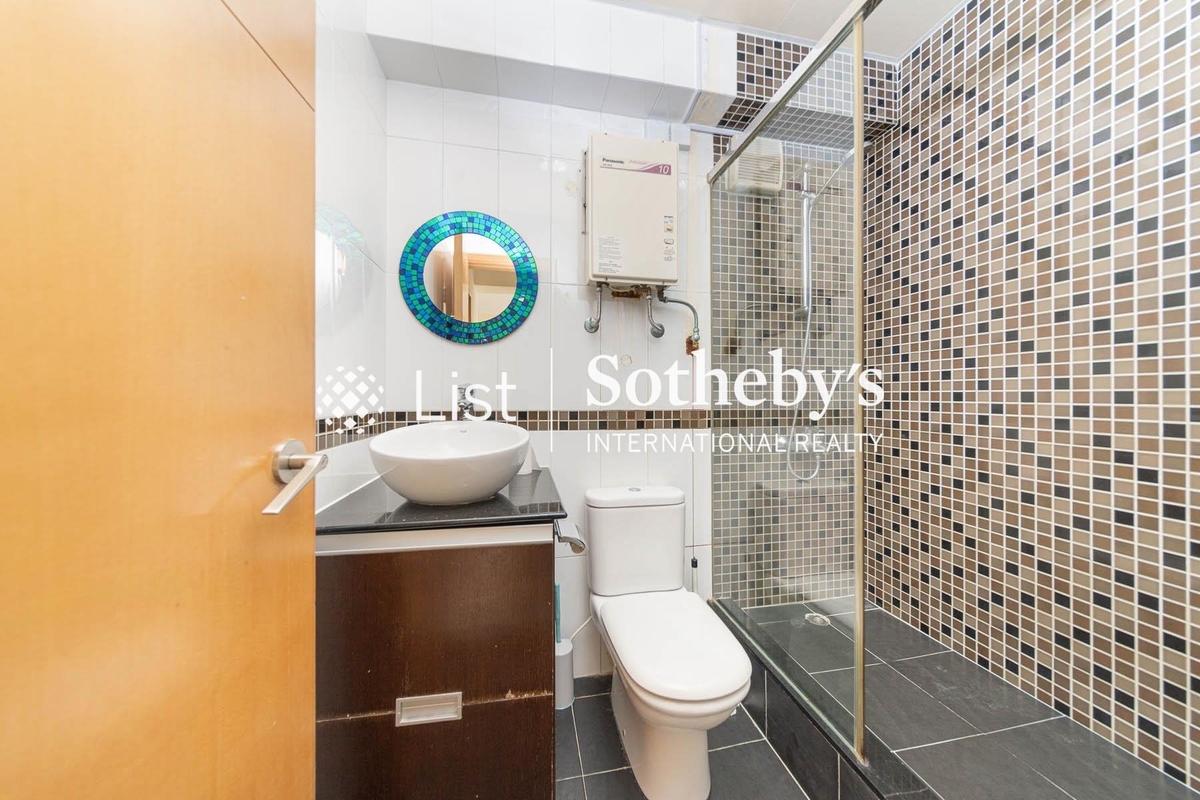 San Francisco Towers 金山花园 | Guest Bathroom