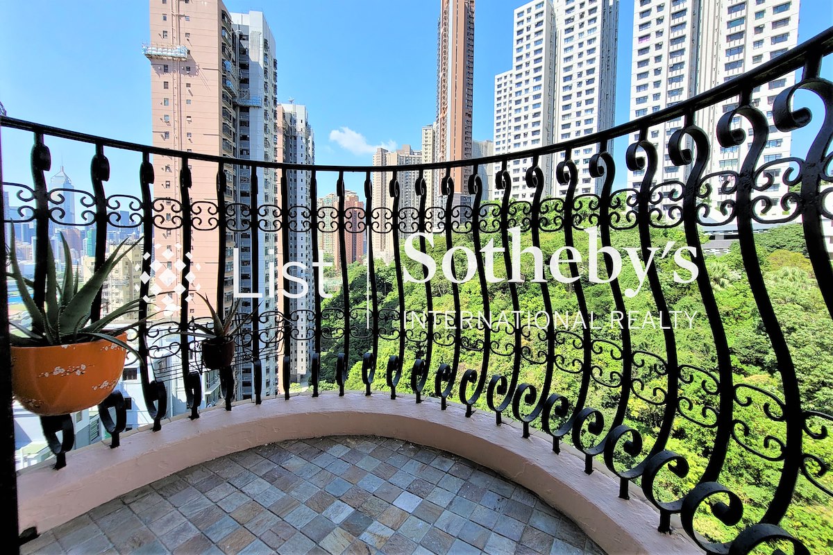 San Francisco Towers 金山花园 | Balcony off Living and Dining Room