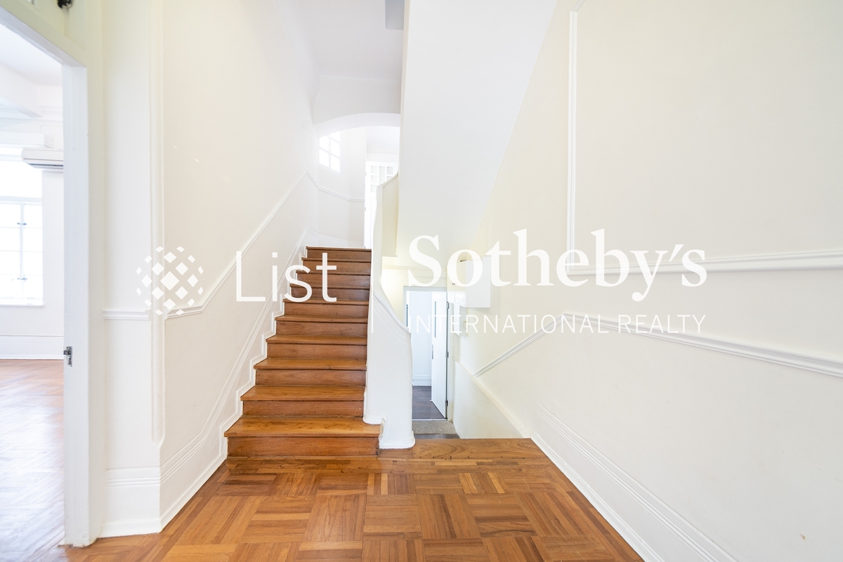 Felix Villas 福利別墅 | Internal Staircase