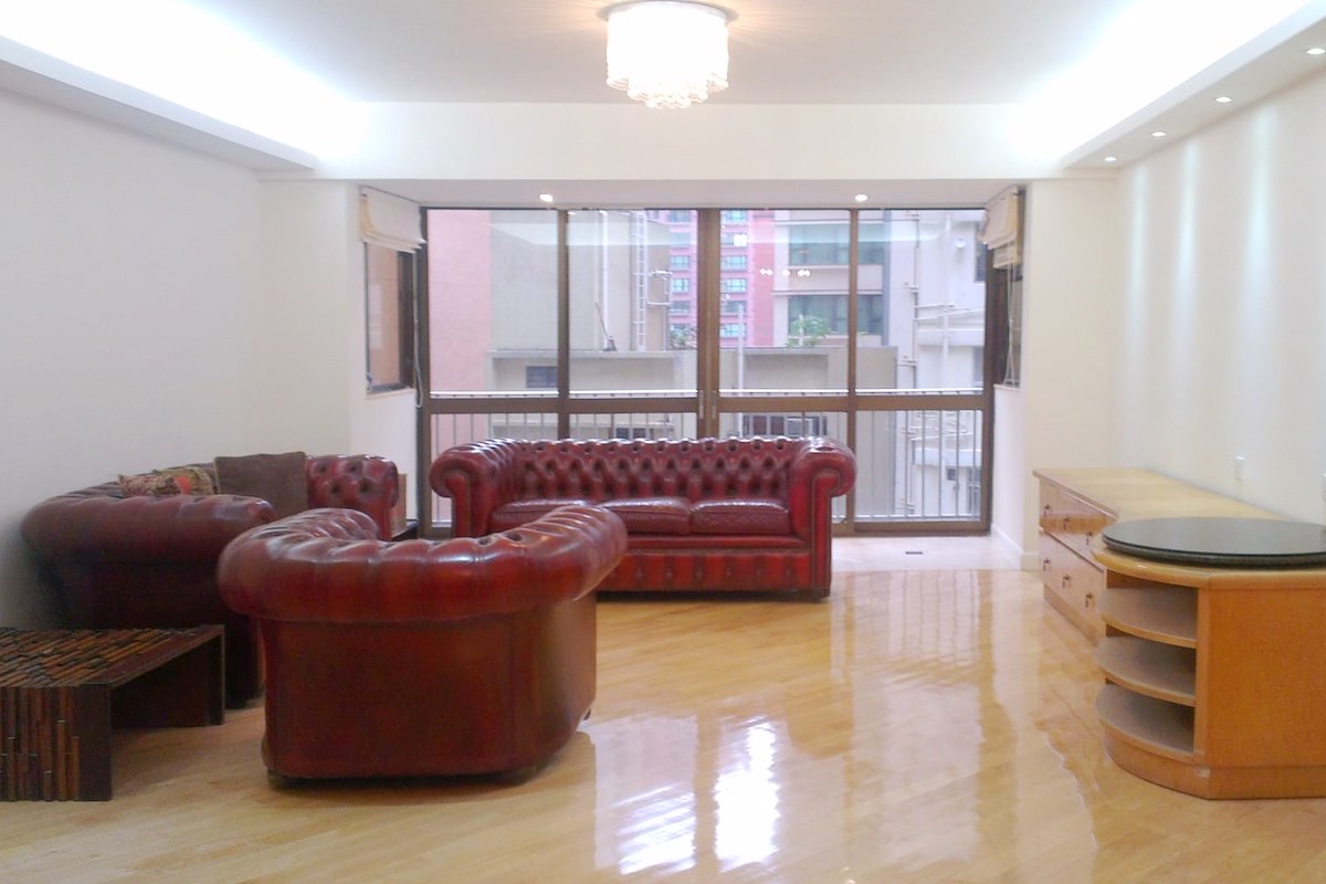 Right Mansion 利德大廈 | Living Room