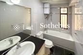 Right Mansion 利德大廈 | Guest Bathroom