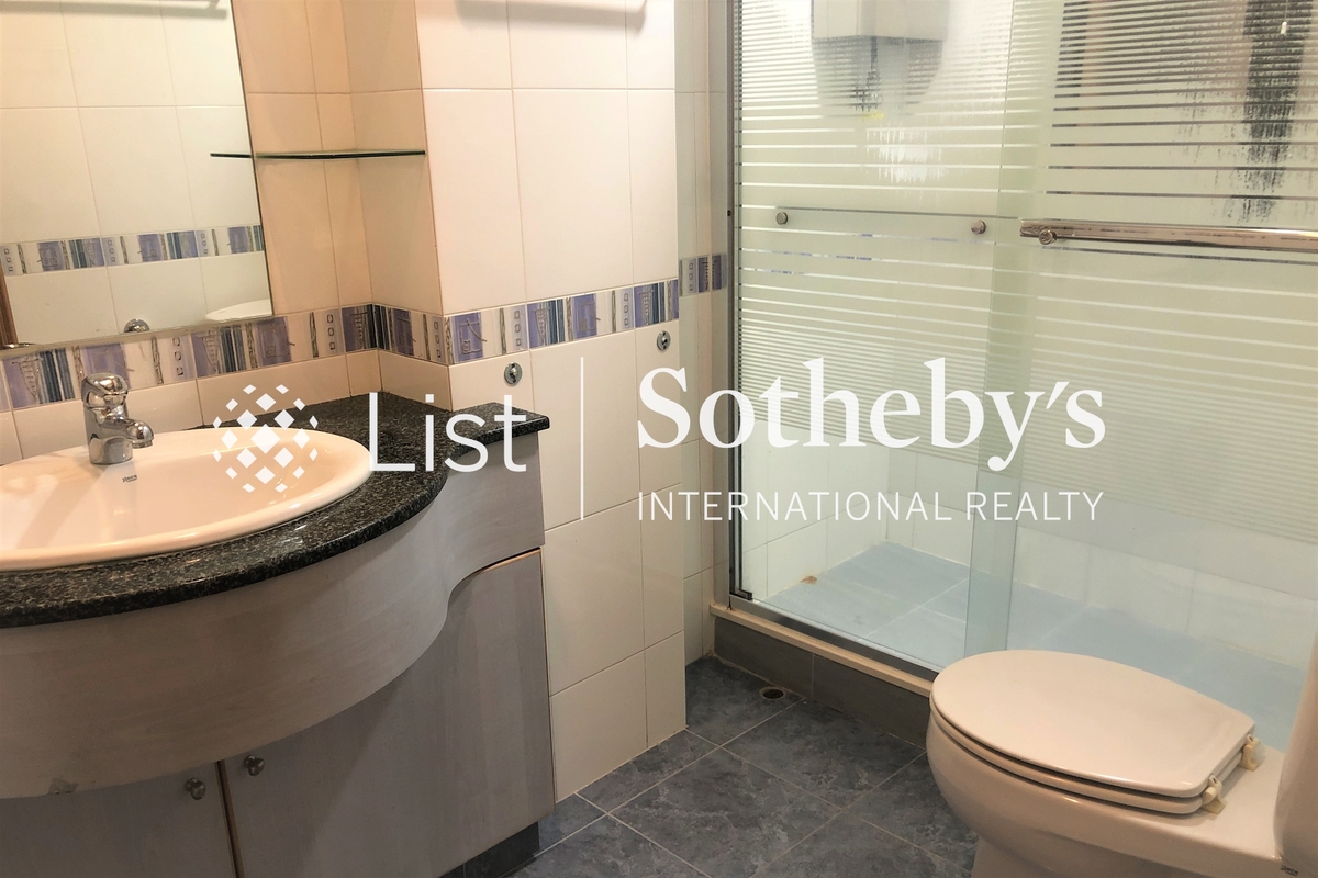 Manly Mansion 文麗苑 | Master Bathroom