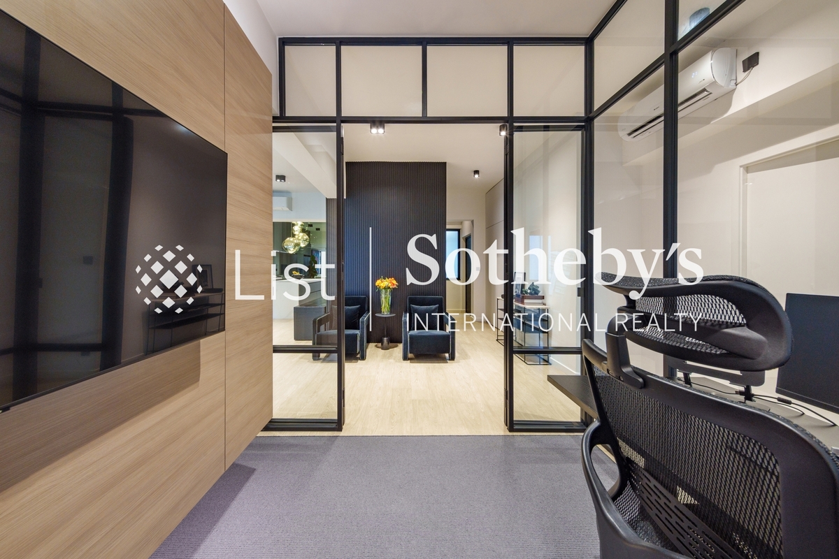 Manly Mansion 文麗苑 | Study Room